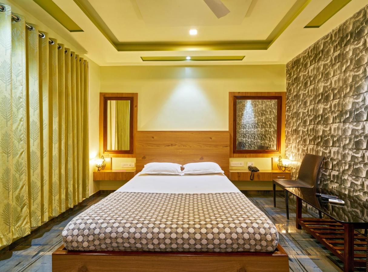 Hotel Saptarang Residency Panhala Экстерьер фото