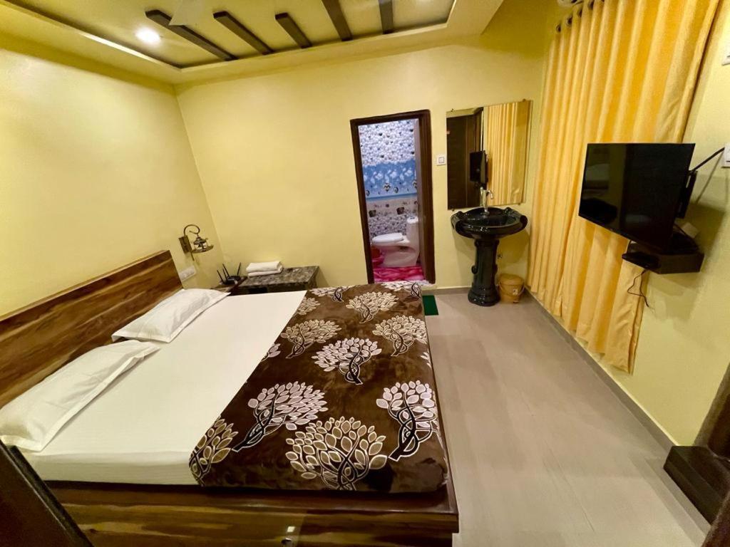 Hotel Saptarang Residency Panhala Экстерьер фото
